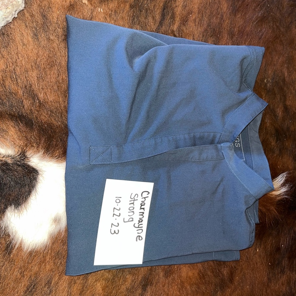 Figs Dark harbor medium Rafael top